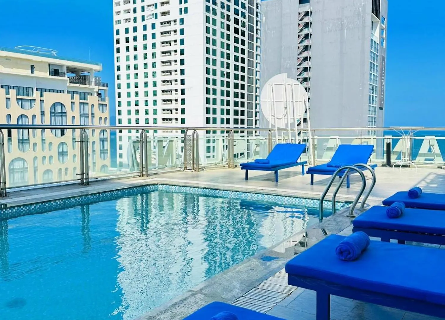 Sandals Island Hotel Nha Trang