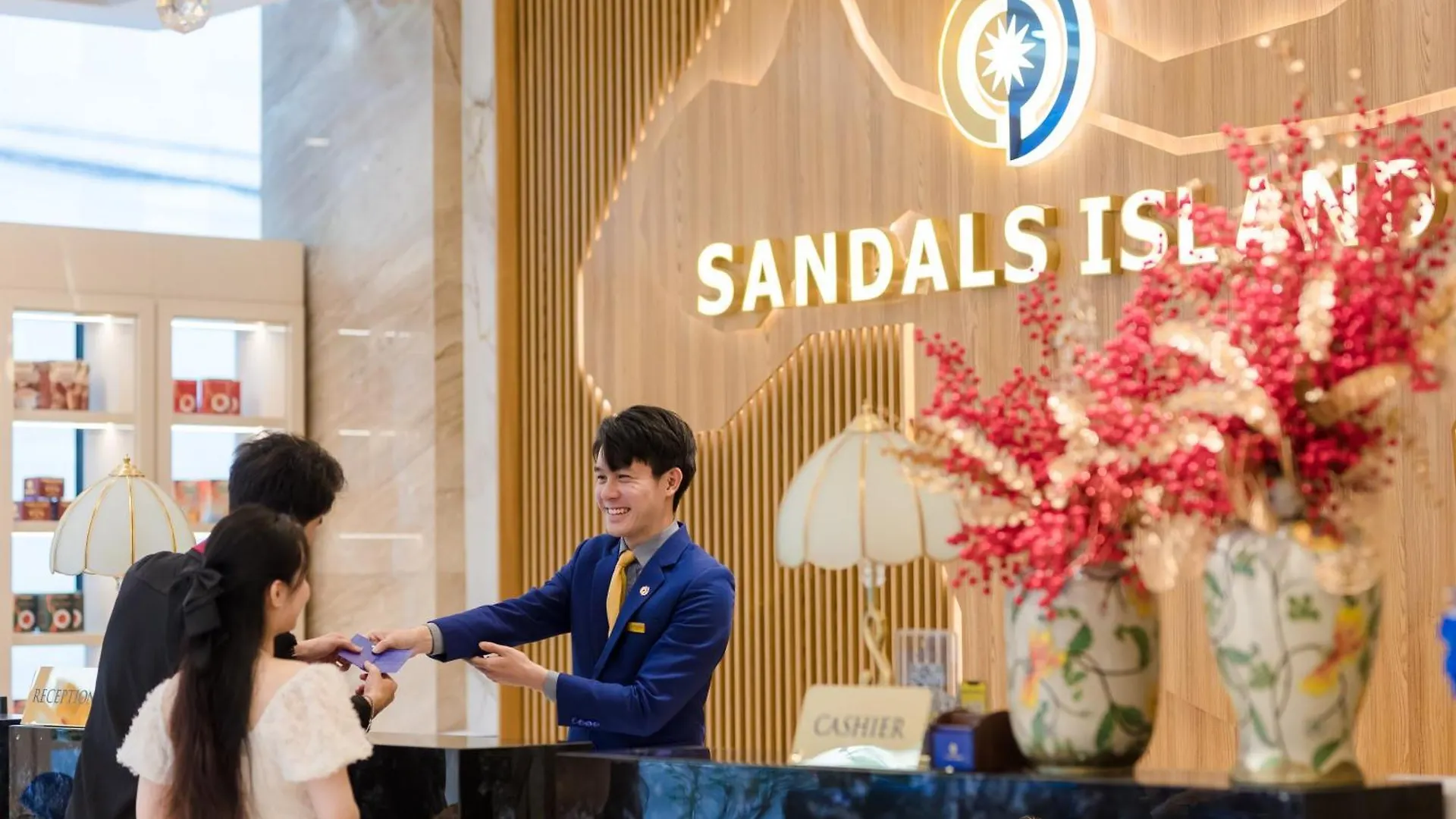 Sandals Island Hotel Nha Trang 4*,