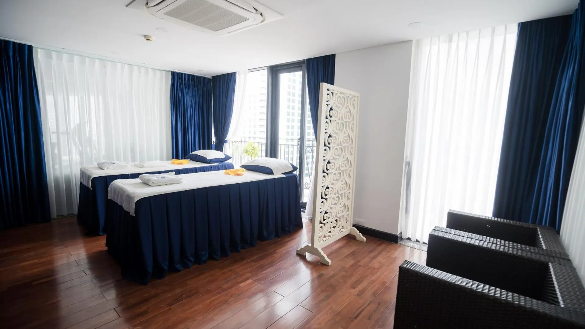 Sandals Island Hotel Nha Trang