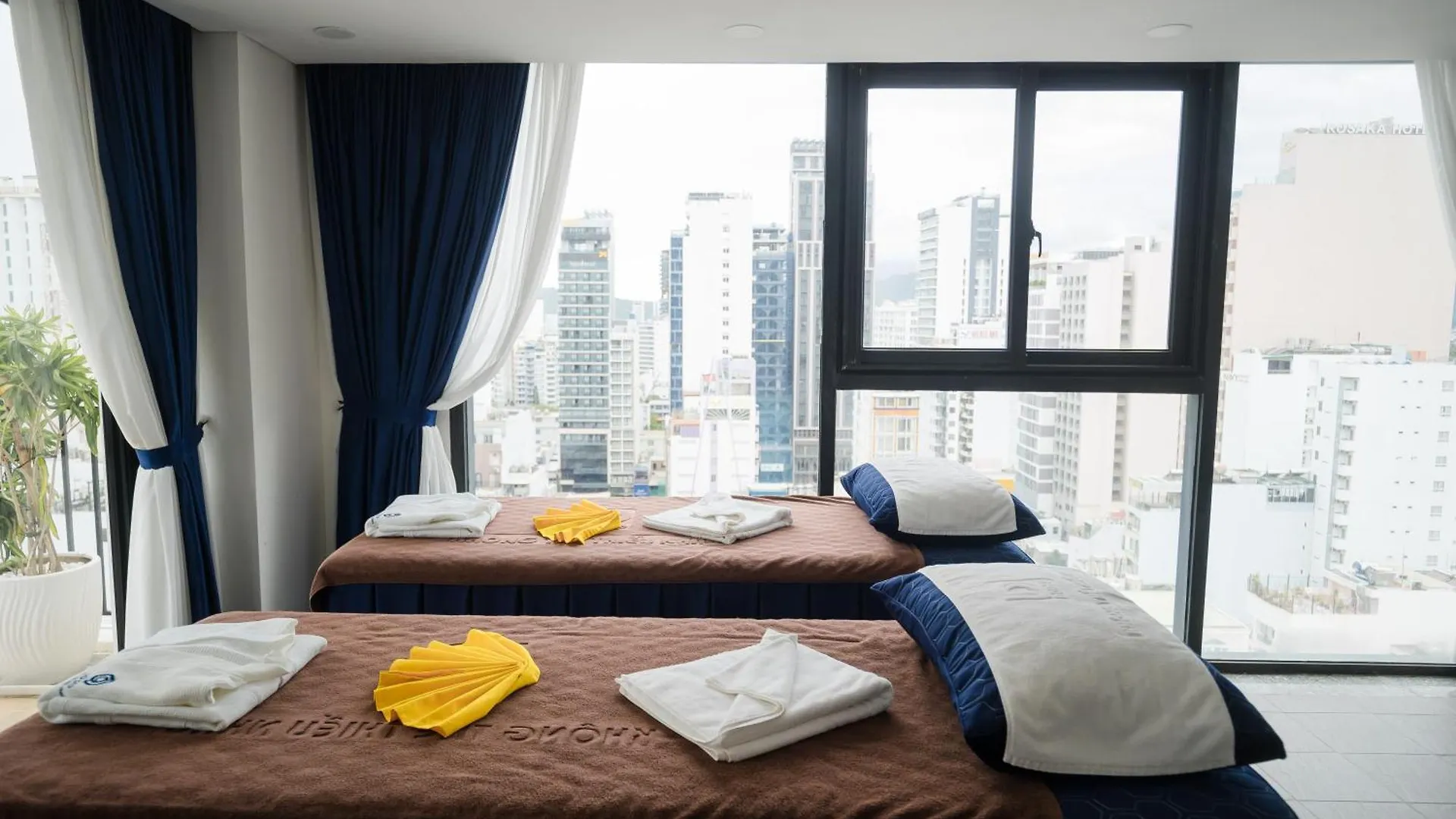 Sandals Island Hotel Nha Trang