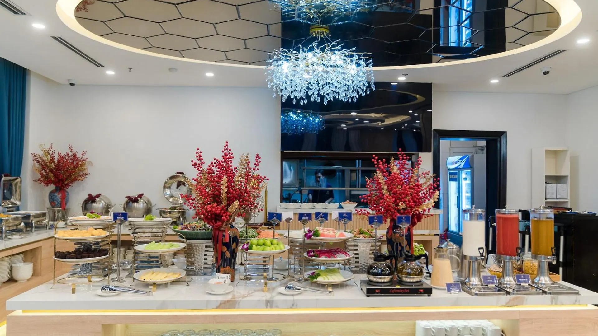 Sandals Island Hotel Nha Trang 4*,