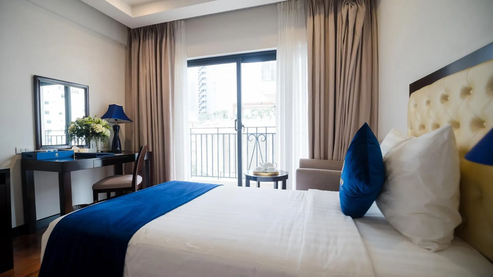 ****  Sandals Island Hotel Nha Trang Vietnam