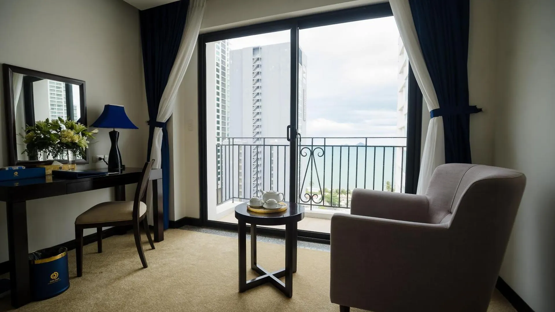 Sandals Island Hotel Nha Trang